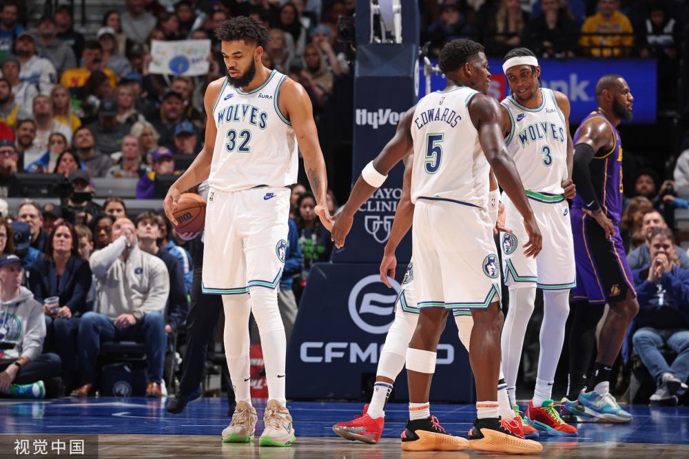 在他执教某 在他执教某