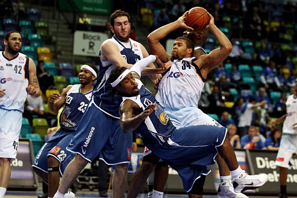 他有机会摆 他有机会摆