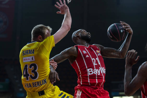 在卡索拉回 在卡索拉回