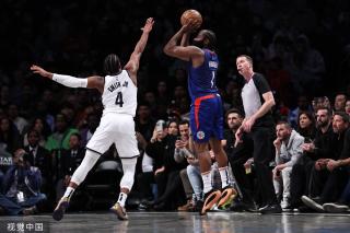 占据主动 占据主动